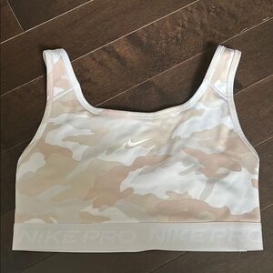 Nike Pro Dri-fir Camo V back Sports Bra power mesh panels Sz M
